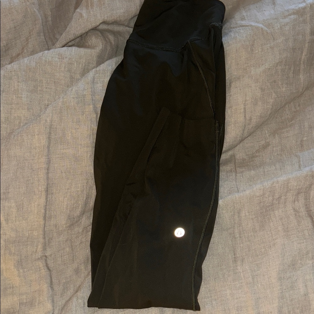 Lululemon base pace leggings